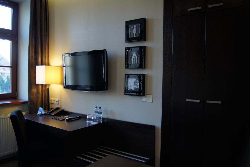 Arte Hotell Brzeg Rum bild